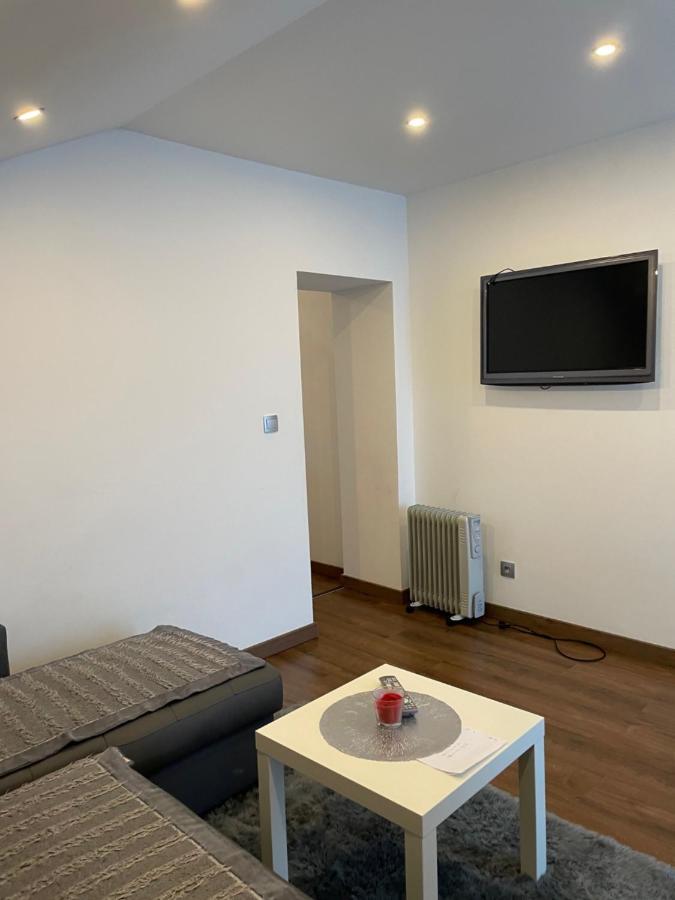 Studio Privee Vesoul -Wifi,Tv,Clim,Parking Gratuit Ngoại thất bức ảnh